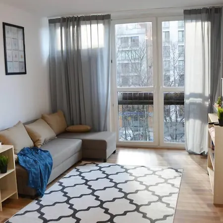 Ohmyhome - Park Mirowski Apartment Warschau Exterior foto