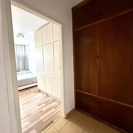 Ohmyhome - Park Mirowski Apartment Warschau Exterior foto